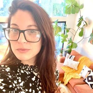 Meet your Posher, Lauren